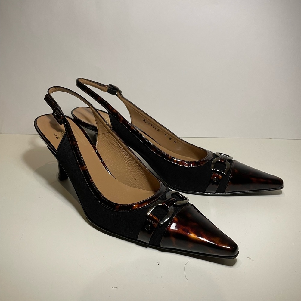 Stuart Weitzman Aspect Slingback Pump